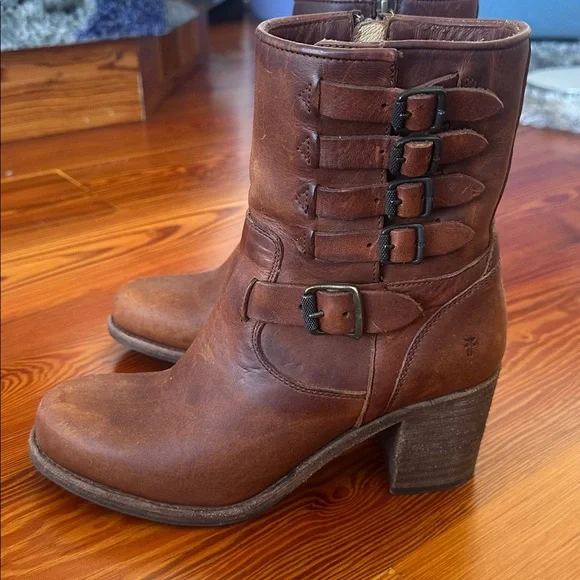 Frye Leather Heeled Boots - Picture 3 of 6